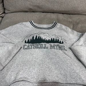 Women’s American Eagle cropped sweatshirt